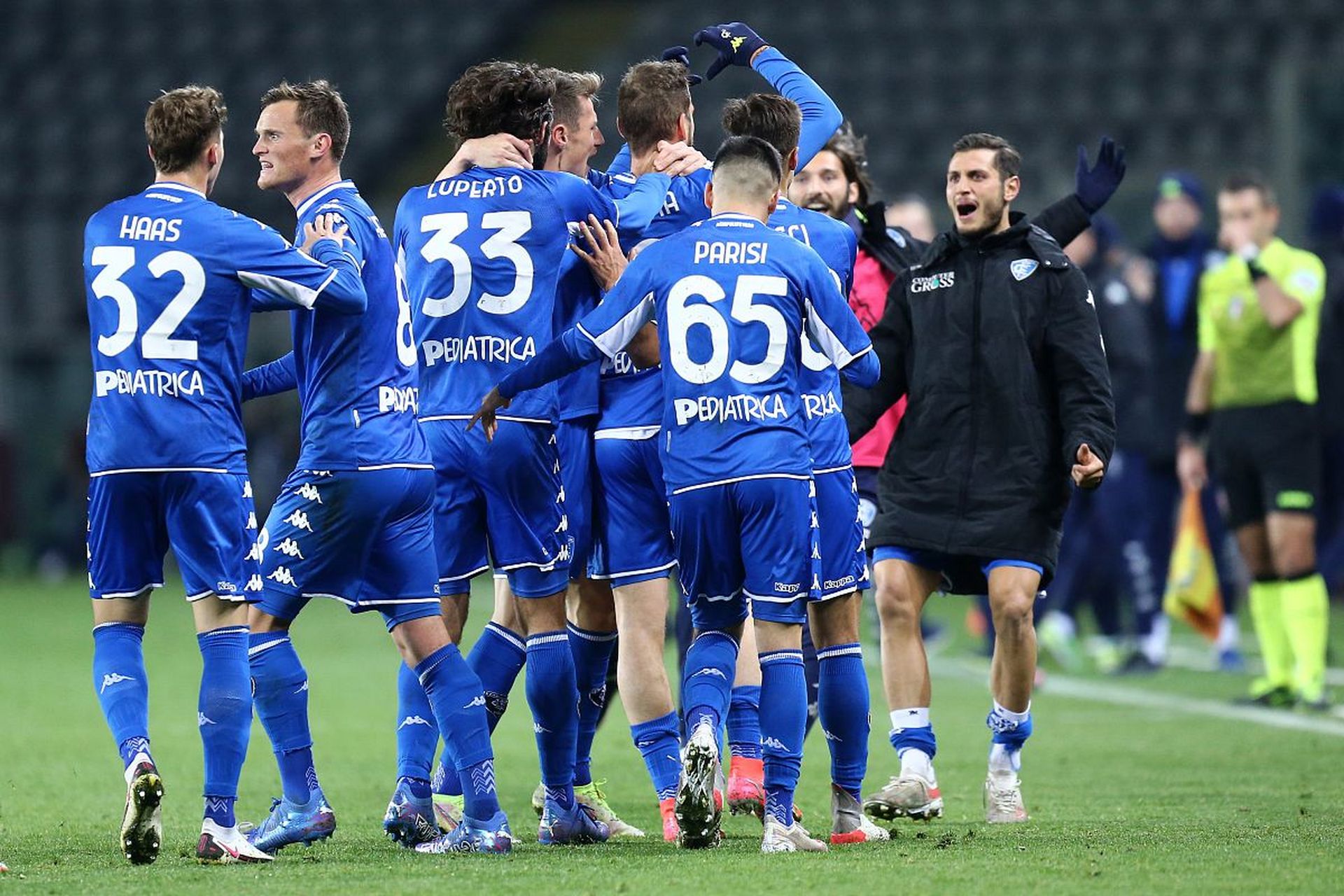 明的裁判体 明的裁判体